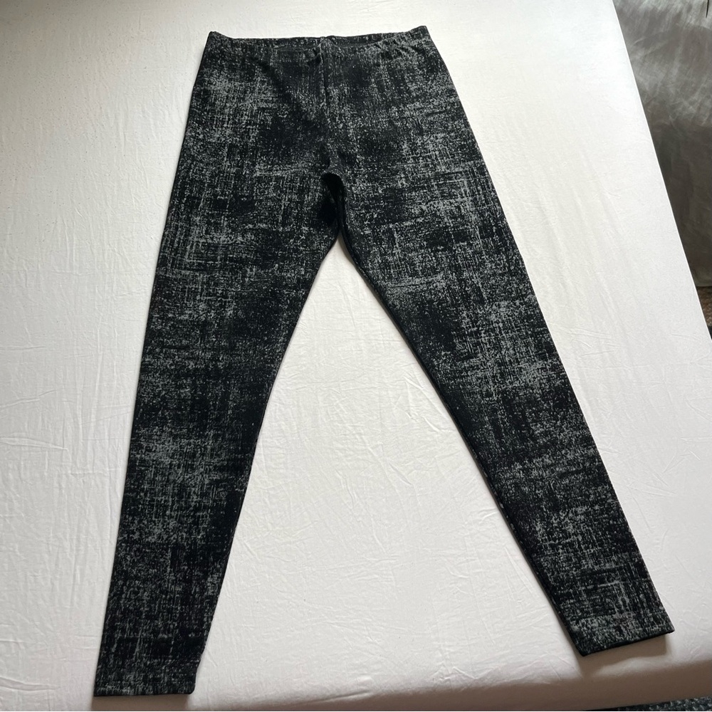 BRYN WALKER black burnout knit velvet suede leggings